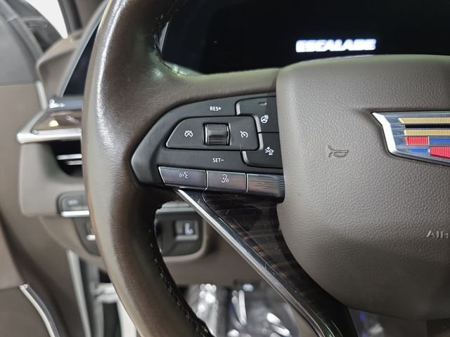 Used 2021 White Cadillac Sport image 17