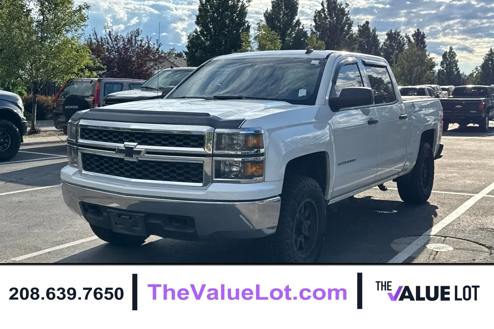 Used 2014 White Chevrolet LT image 1