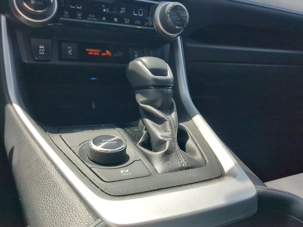 Used 2019 Silver Sky Metallic Toyota XSE image 17