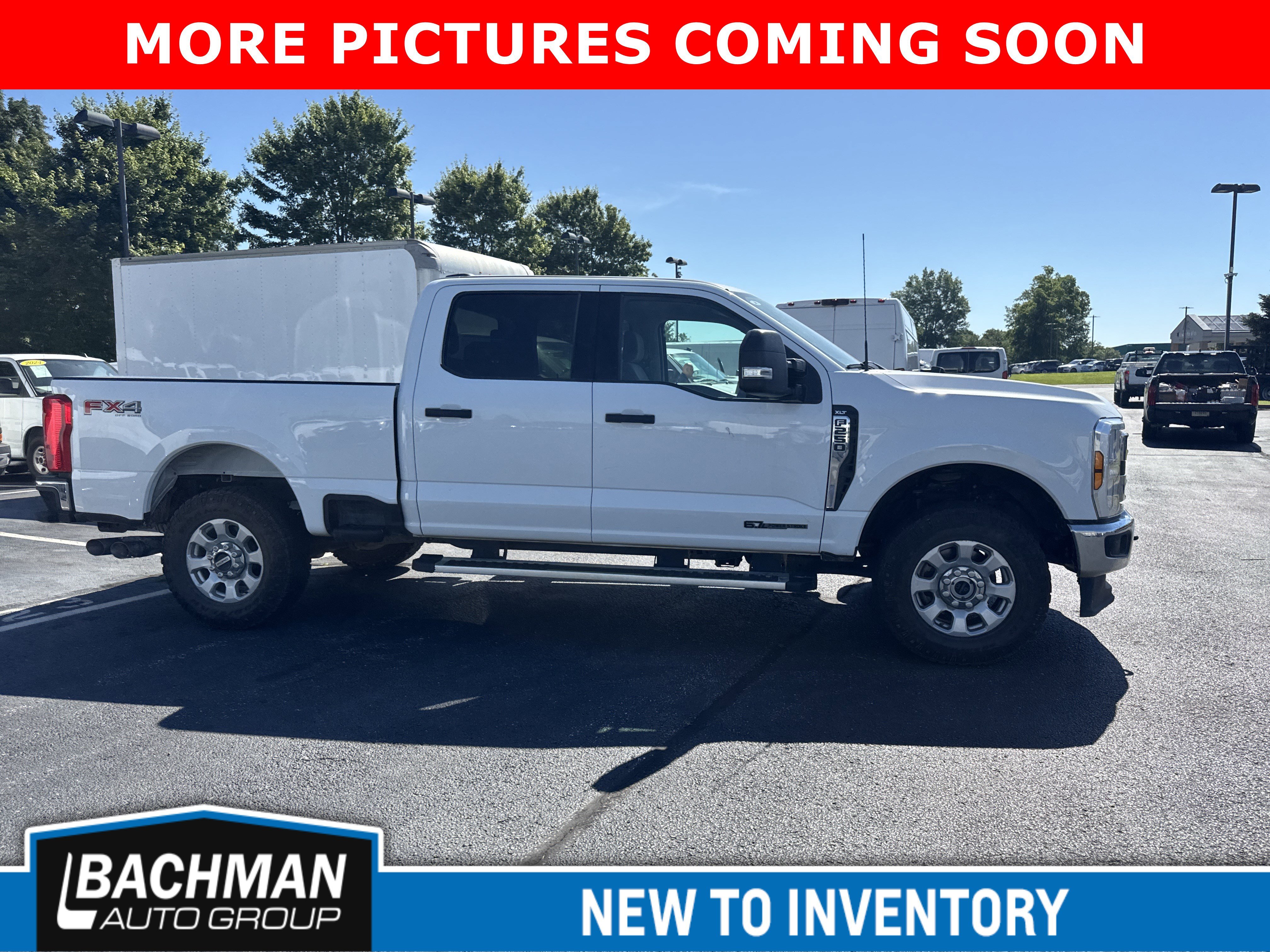 Used 2024 Oxford White Ford XLT image 2