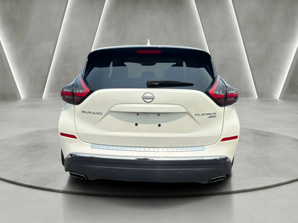 Used 2024 White Nissan Platinum image 6