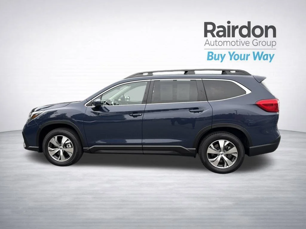 Used 2025  Subaru Premium image 22