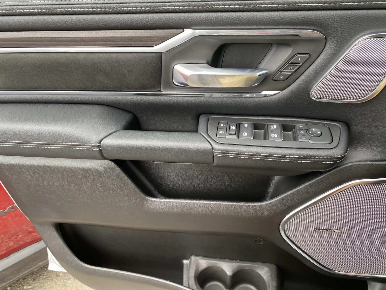 New 2026 Silver Zynith Exterior Paint RAM Laramie image 16