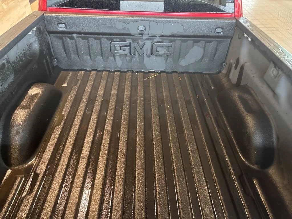 Used 2018 Red GMC SLT image 19