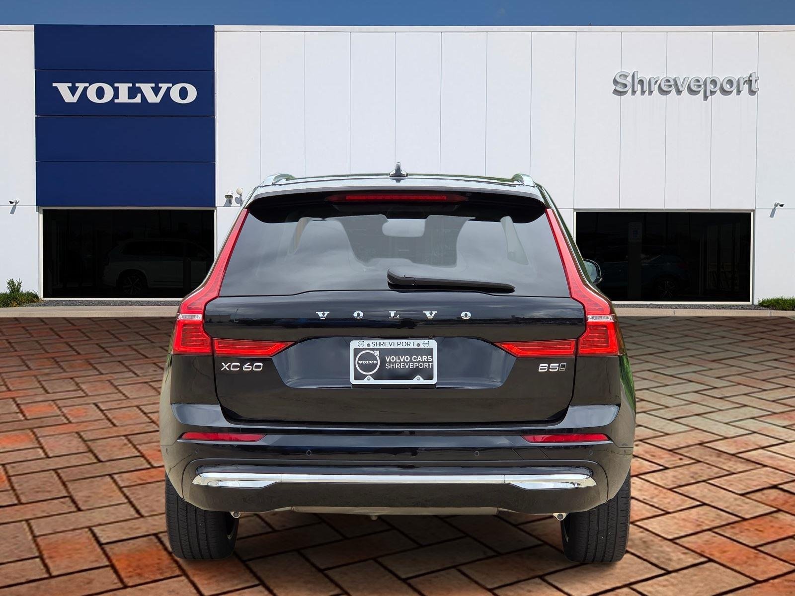 Used 2023 BLACK VOLVO  image 5