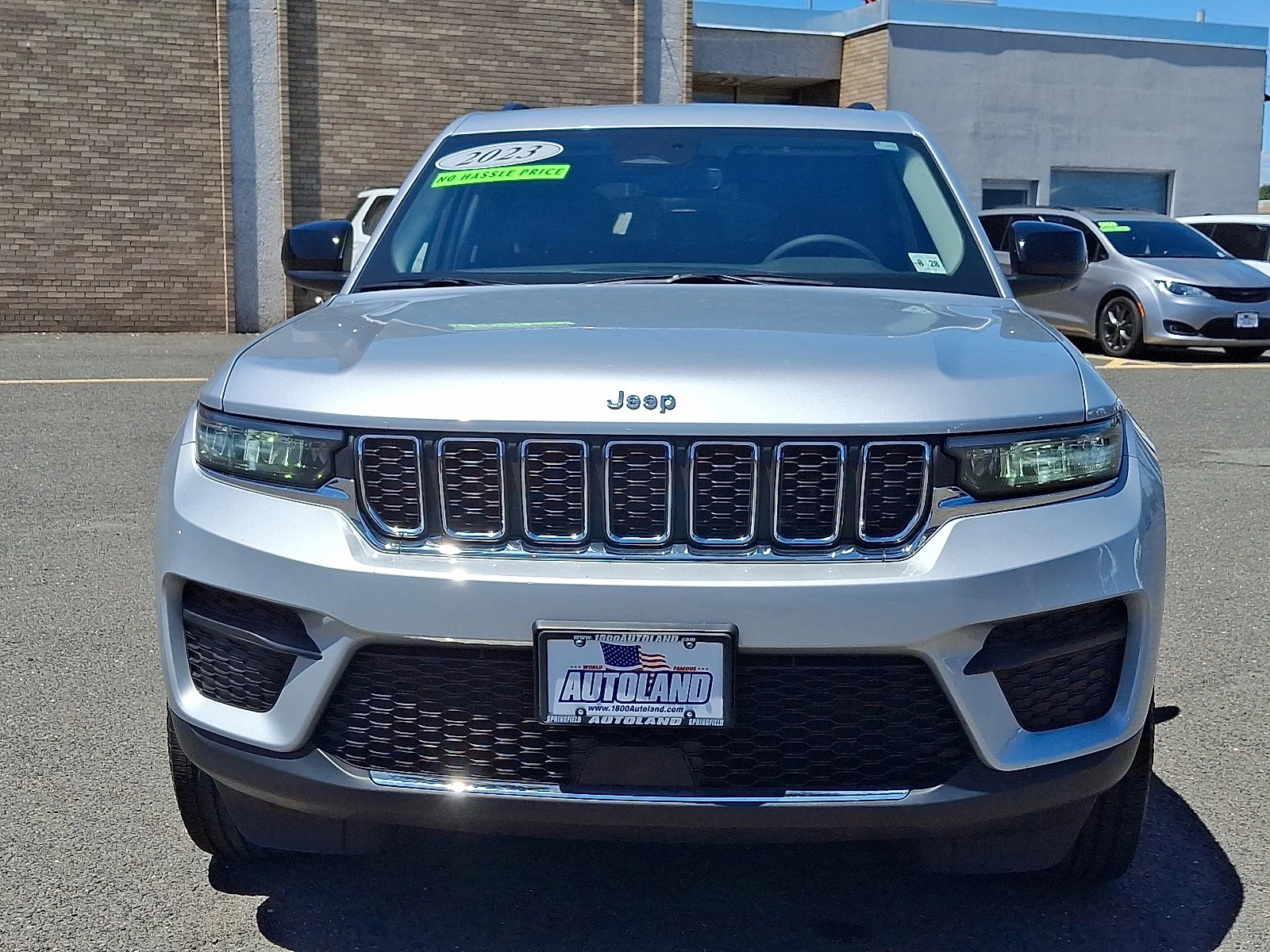 Certified Used 2023 Silver Zynith Jeep Laredo image 2