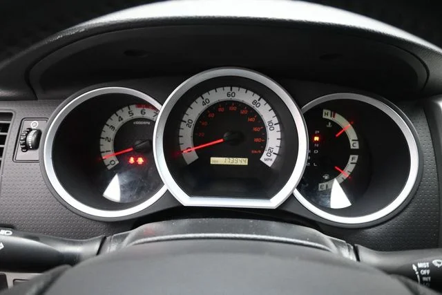 Used 2013 Red Toyota Base image 15