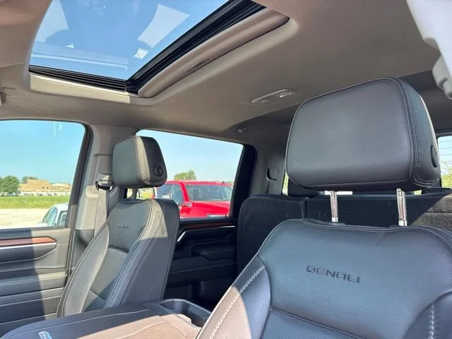 Used 2024 Summit White GMC Denali image 10