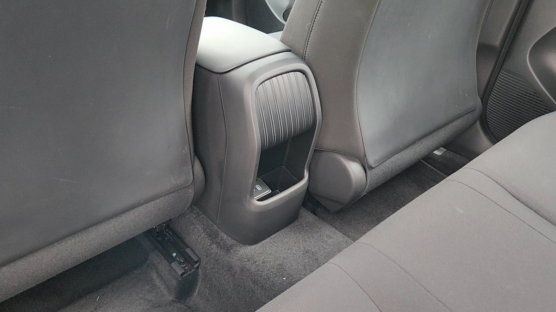 Used 2026 Cyber Gray Metallic Hyundai SE image 16