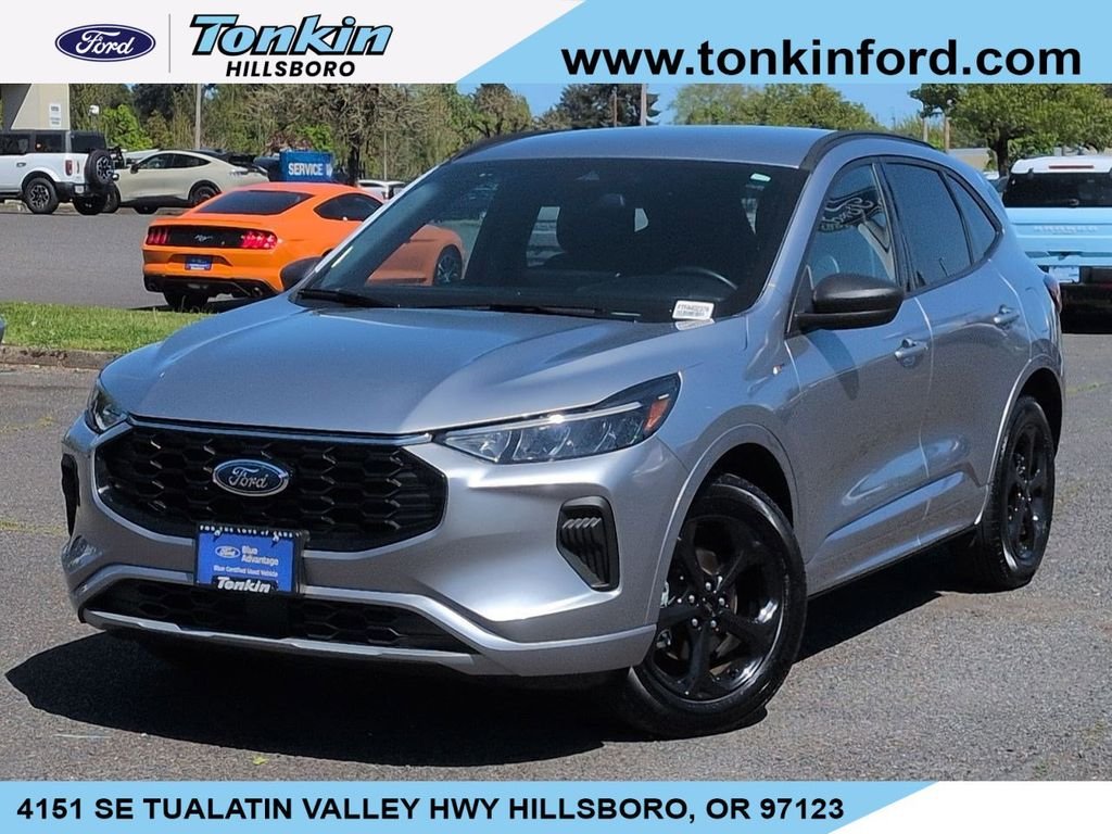 2023 Ford Escape ST-Line AWD's photo