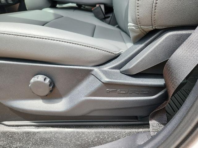 New 2026 Oxford White Ford F-350® XL image 44