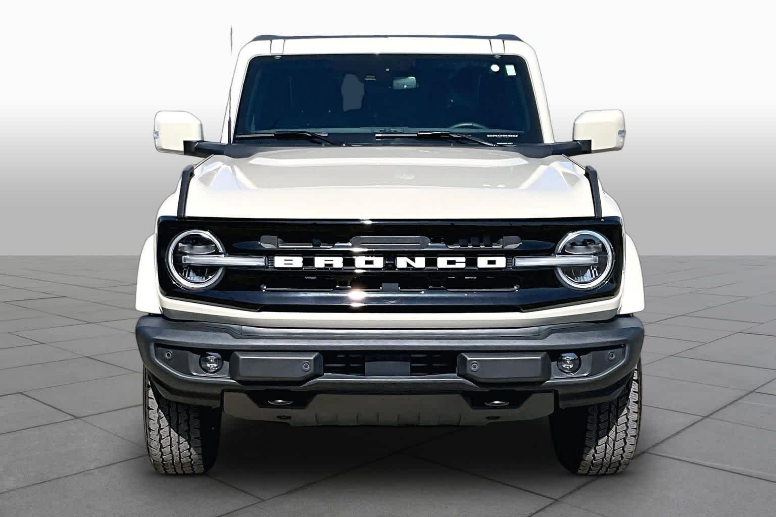 Used 2025 Desert Sand Ford Outer Banks image 4