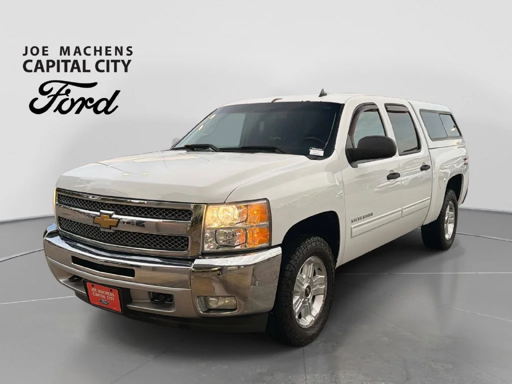 Used 2013 White Chevrolet LT image 10