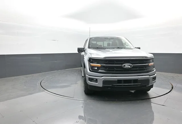 New 2026 Iconic Silver Metallic Ford XLT image 2