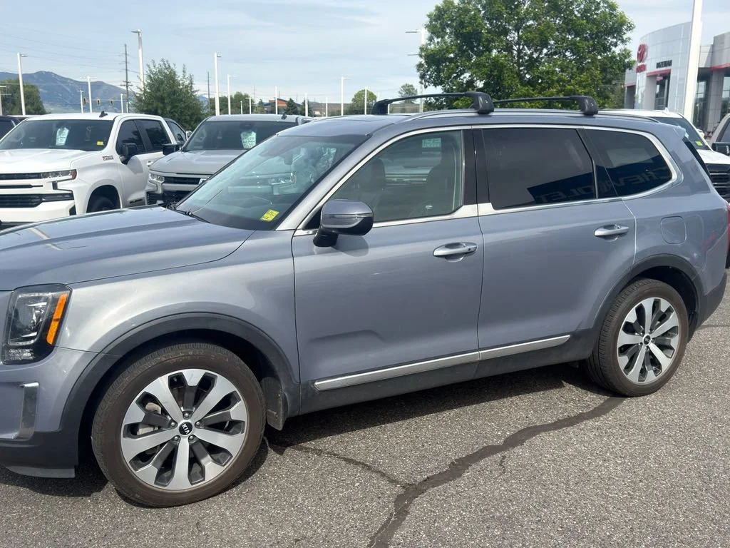 Used 2021  Kia S image 3