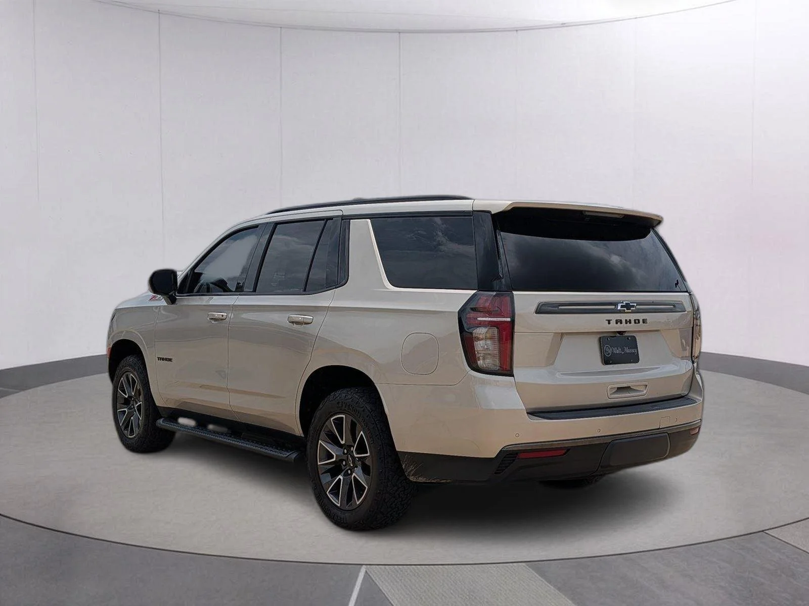 Used 2022 Empire Beige Metallic Chevrolet Z71 image 3