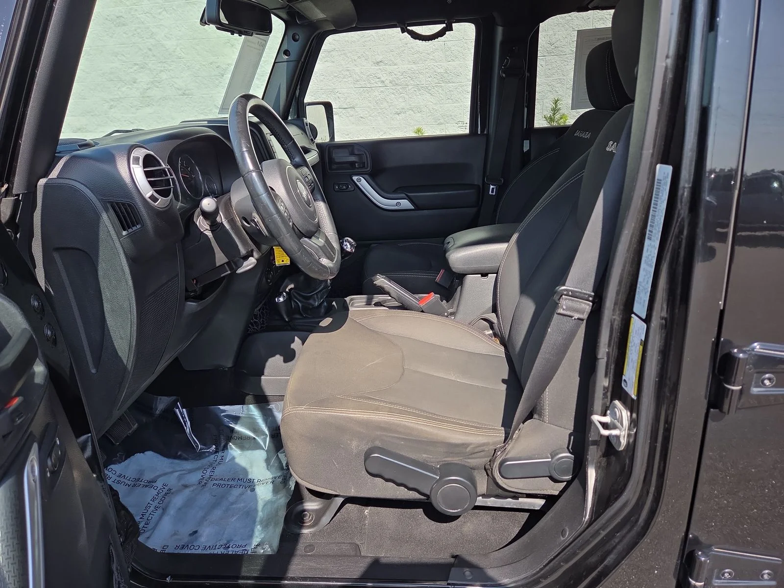 Used 2016 Black Clearcoat Jeep Unlimited Sahara image 10