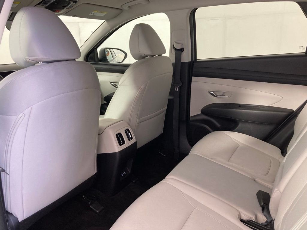 2025 Hyundai Tucson SEL - Photo 16