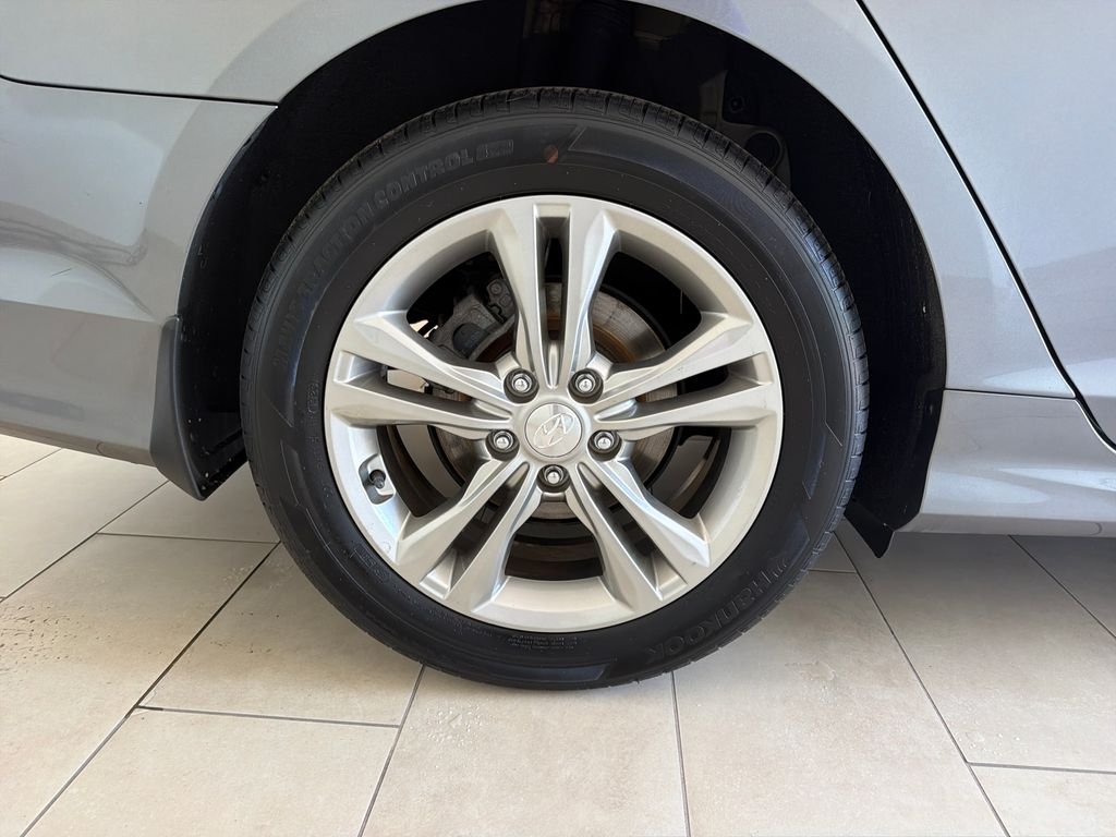 Used 2019 Machine Gray Hyundai SEL image 8