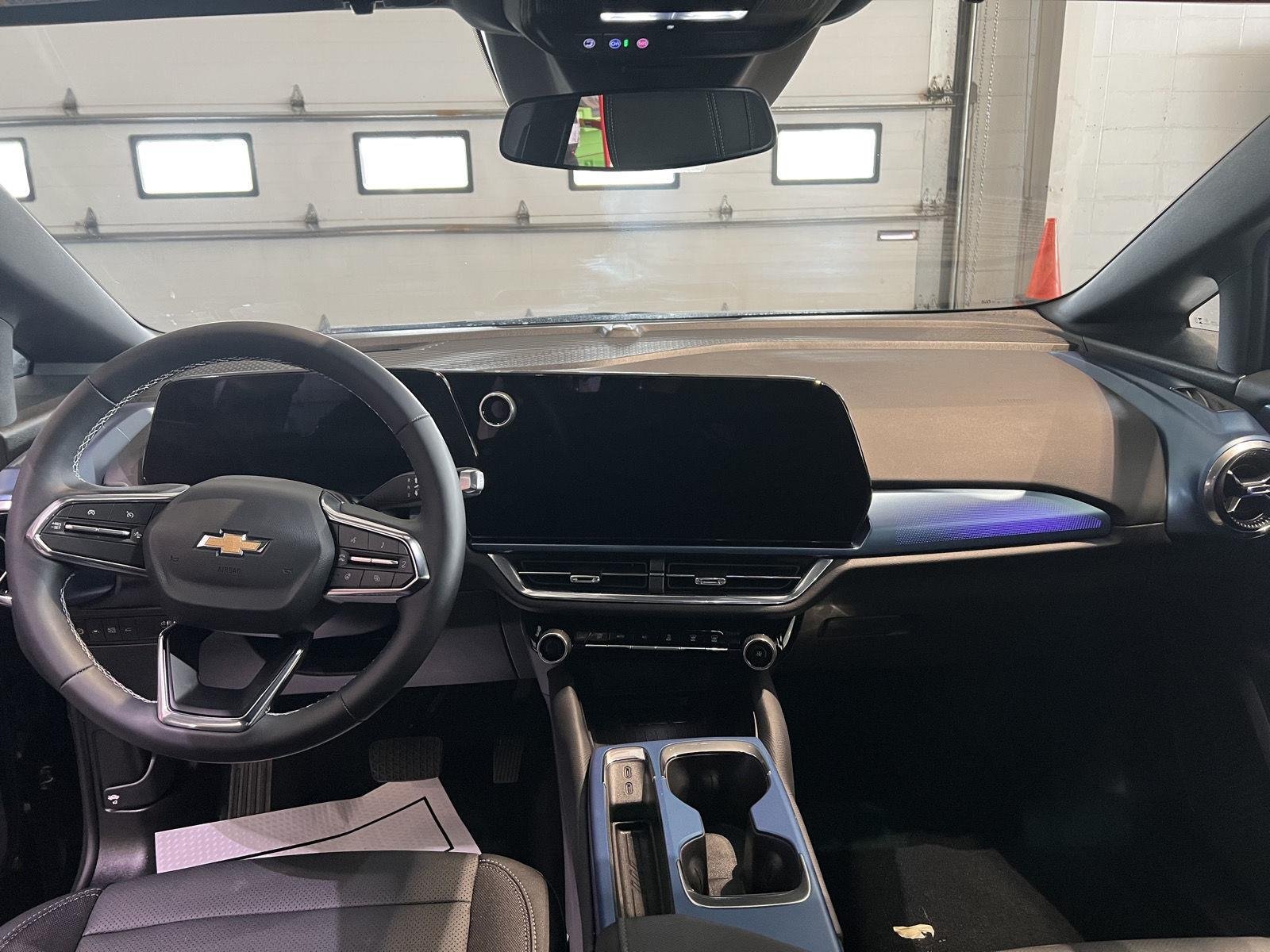 2026 Chevrolet Equinox EV 2LT - Photo 11