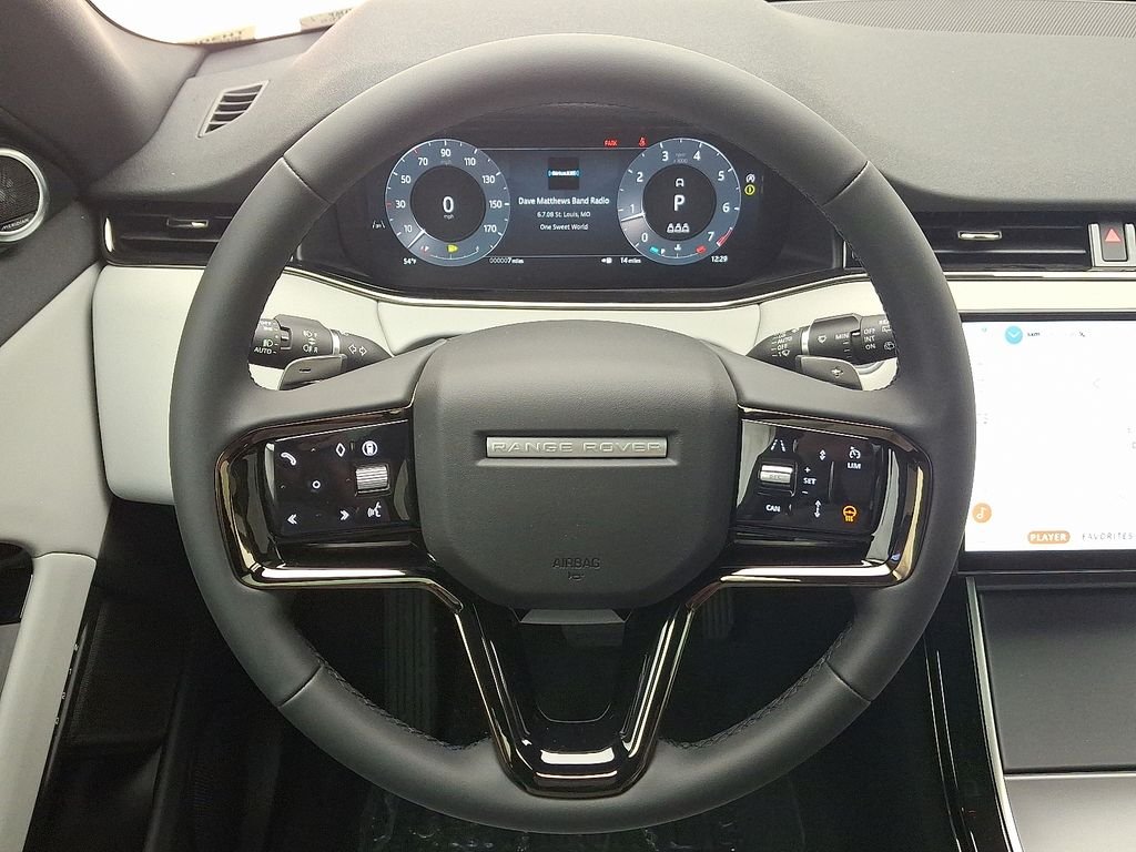 New 2026 Seoul Pearl Silver Land Rover S image 17