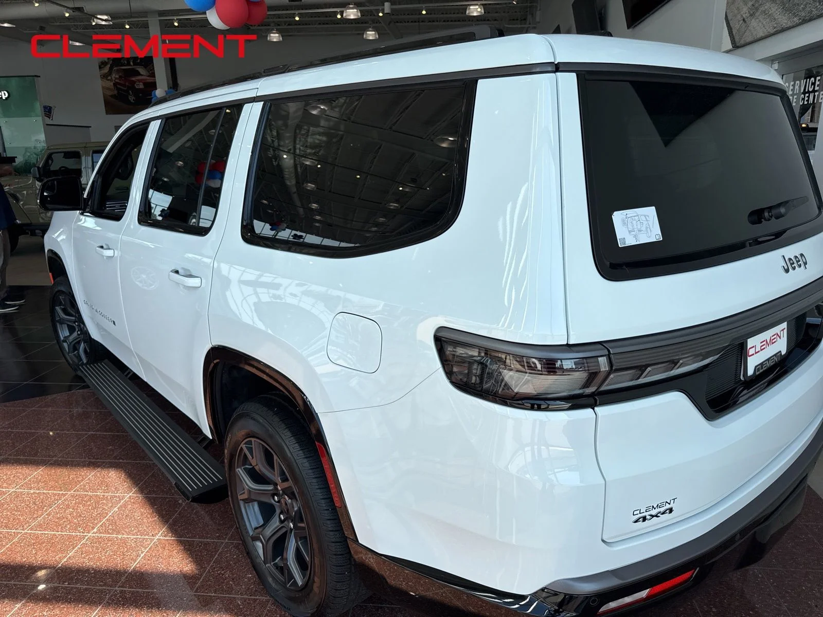 New 2026 Bright White Clear-Coat Exterior Paint Jeep Limited Altitude image 6