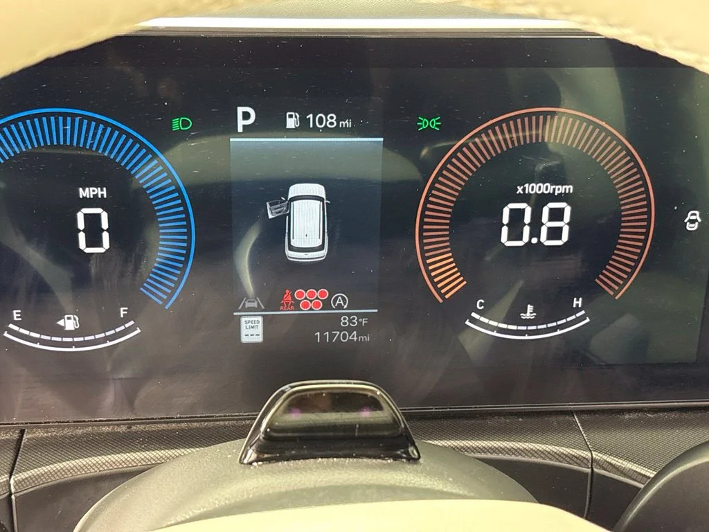 Used 2025 Blue Hyundai SEL image 32