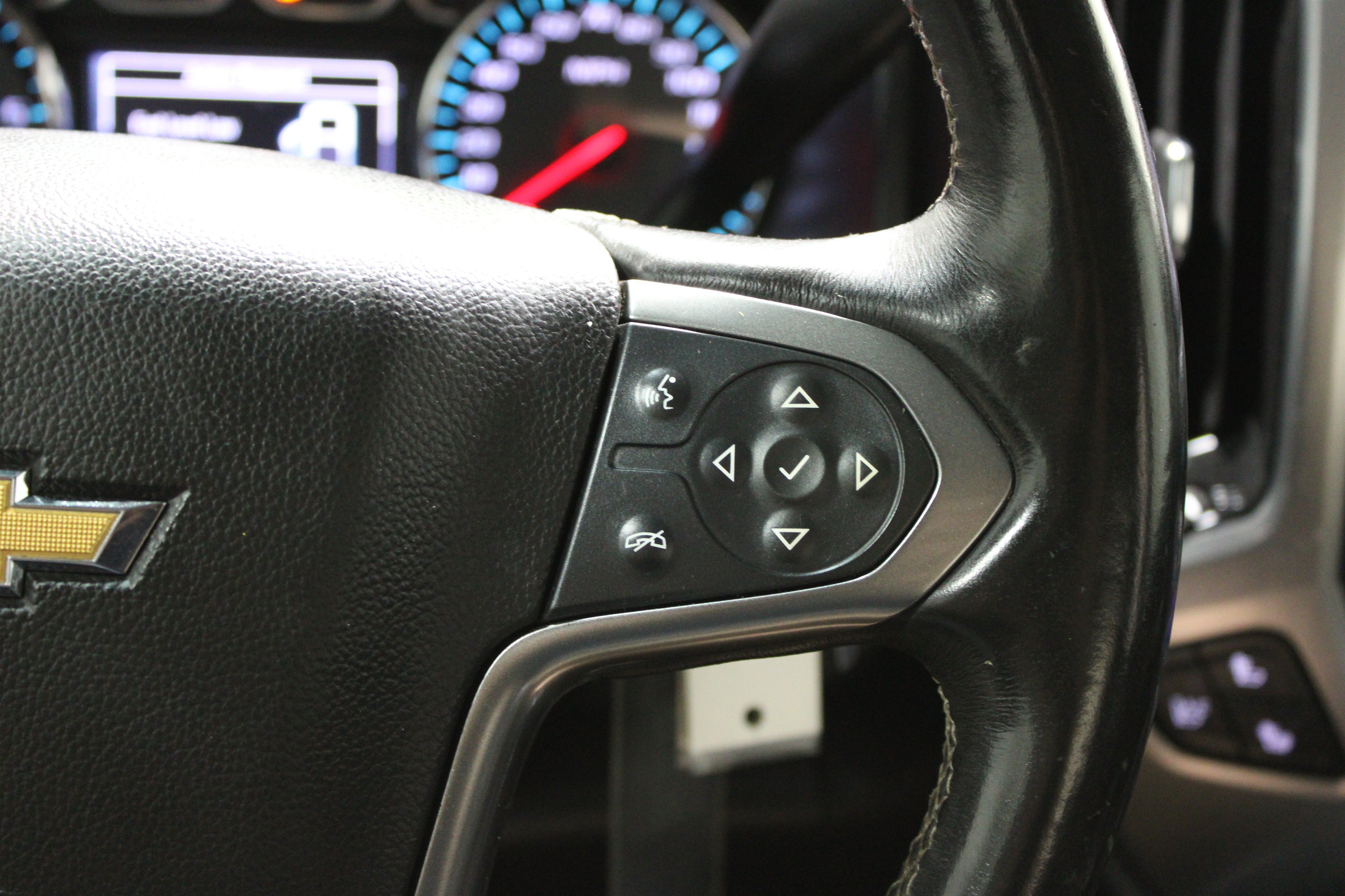 Used 2015 Black Chevrolet LTZ image 13