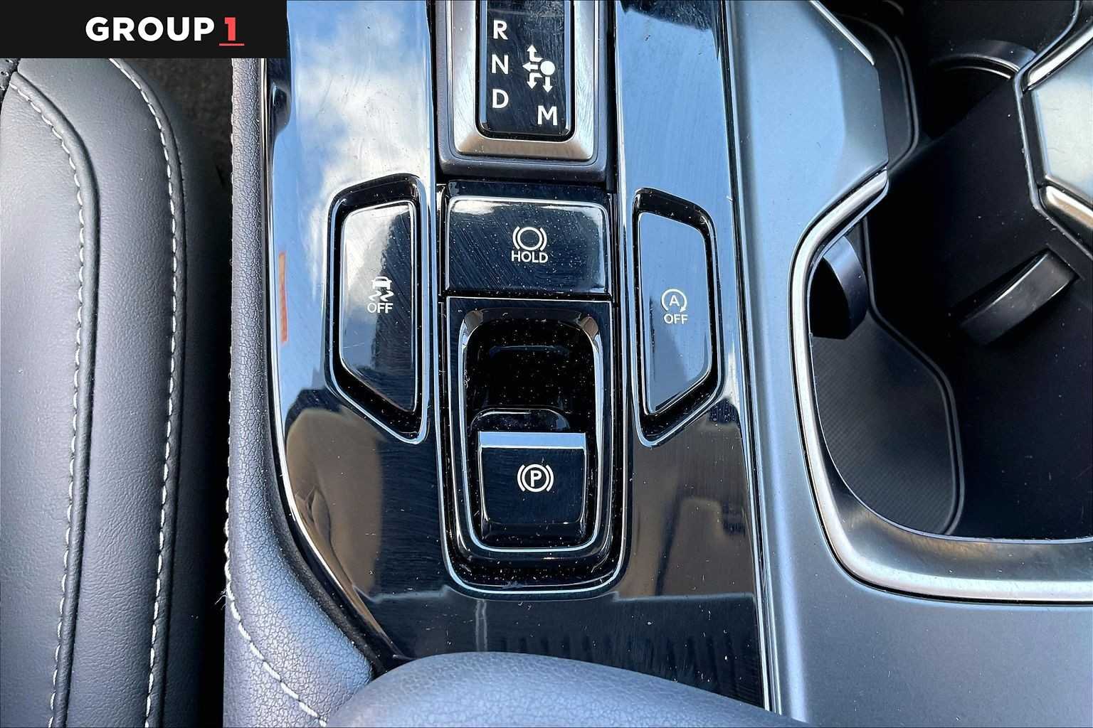 Used 2025 Eminent White Pearl Lexus  image 32