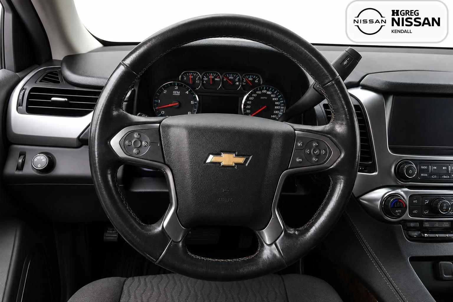 Used 2019 White Chevrolet LS image 6