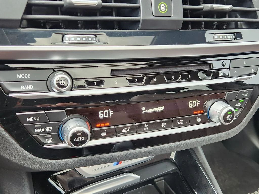 Used 2019 Black Sapphire Metallic BMW M40i image 25