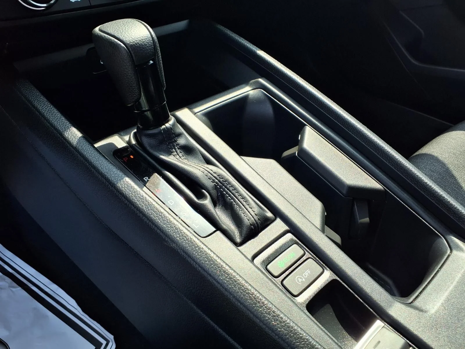 Used 2025 Silver Honda LX image 18