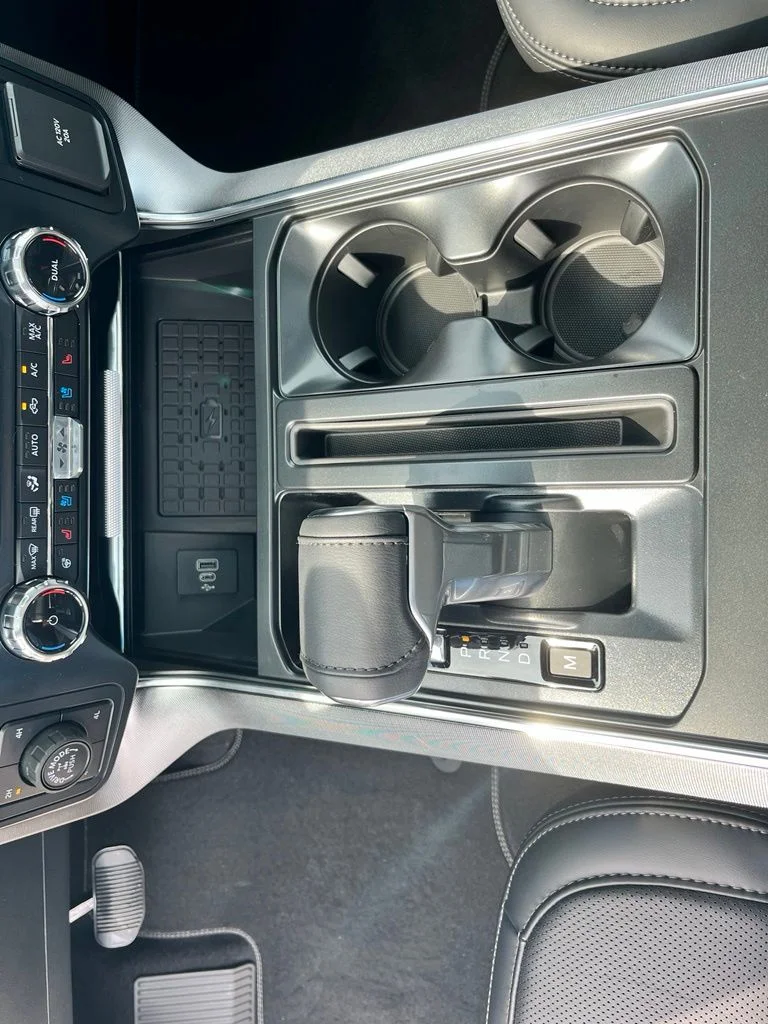 New 2026 White Ford Platinum image 21