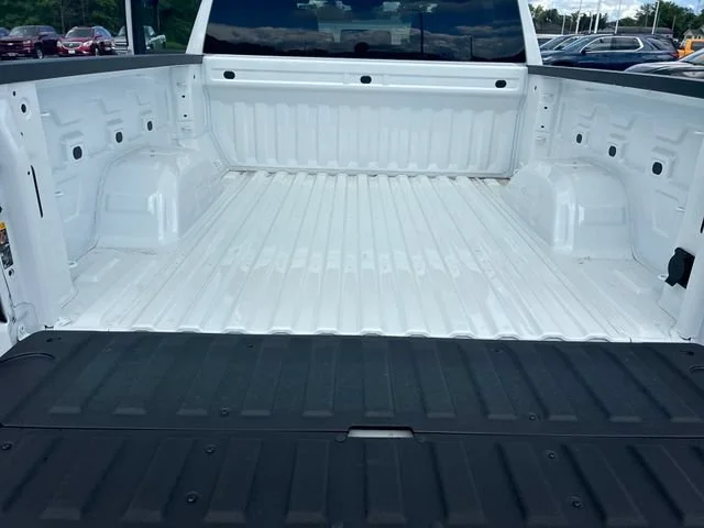 New 2026 Summit White GMC SLT image 25