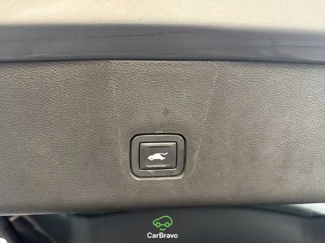 Used 2019 PEPPERDUST METALLIC Chevrolet LT Cloth image 12