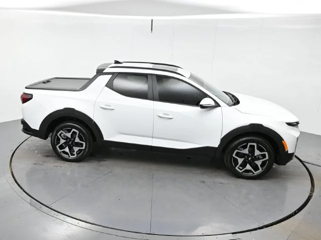 Used 2022 Ice White Hyundai Limited image 39