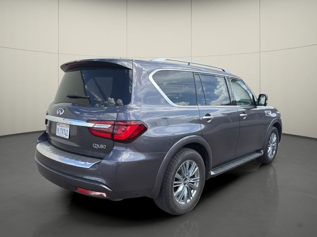 Used 2024 Gray INFINITI LUXE image 7