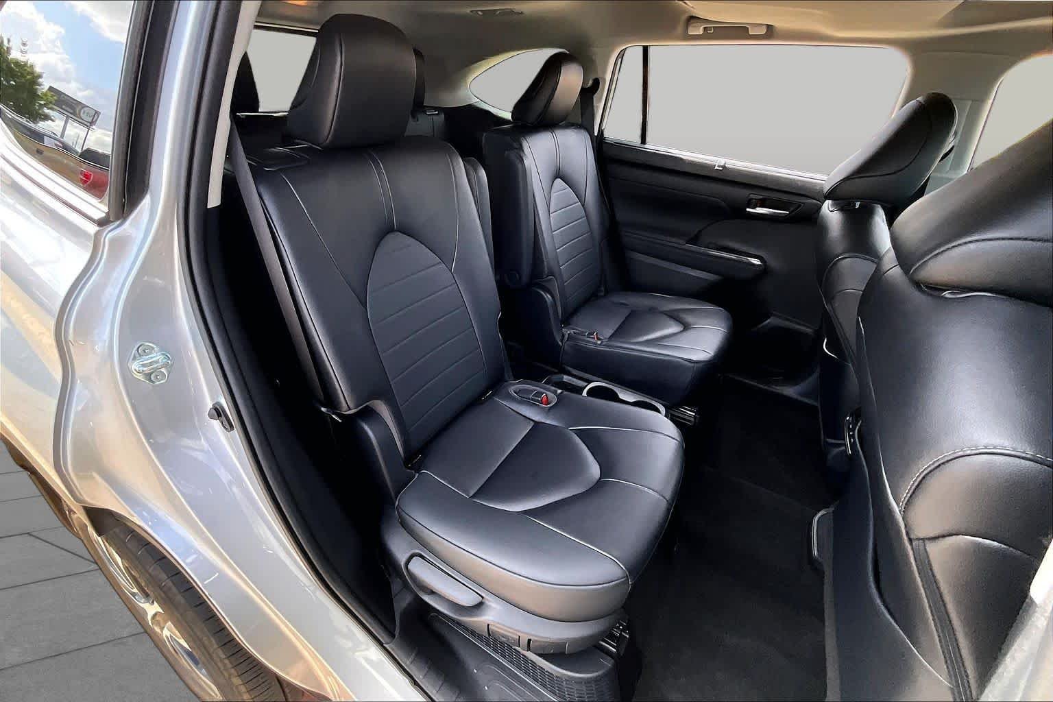 Used 2023 Celestial Silver Metallic Toyota Hybrid XLE image 21