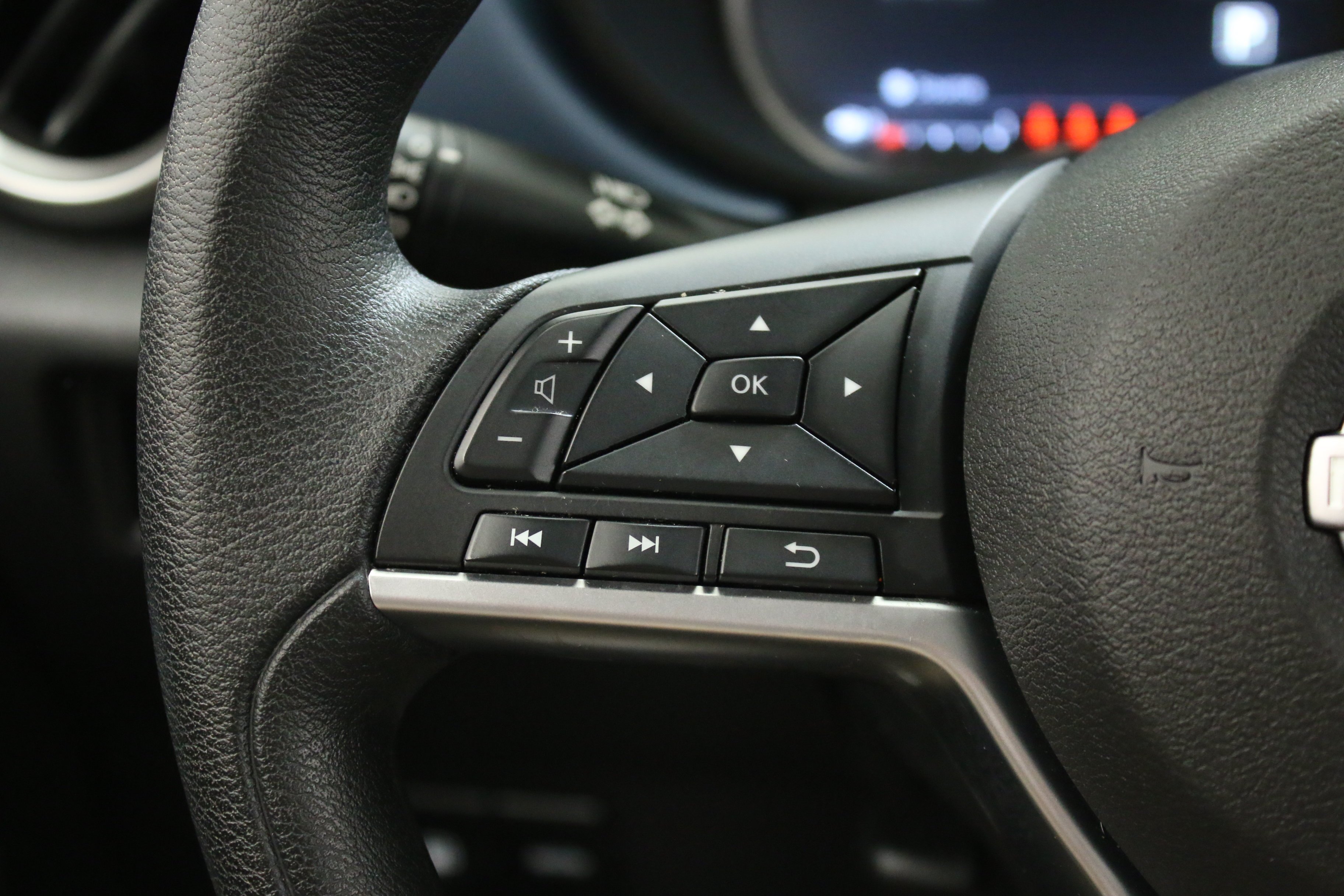 Used 2025 Gray Nissan 1.6 SV image 14
