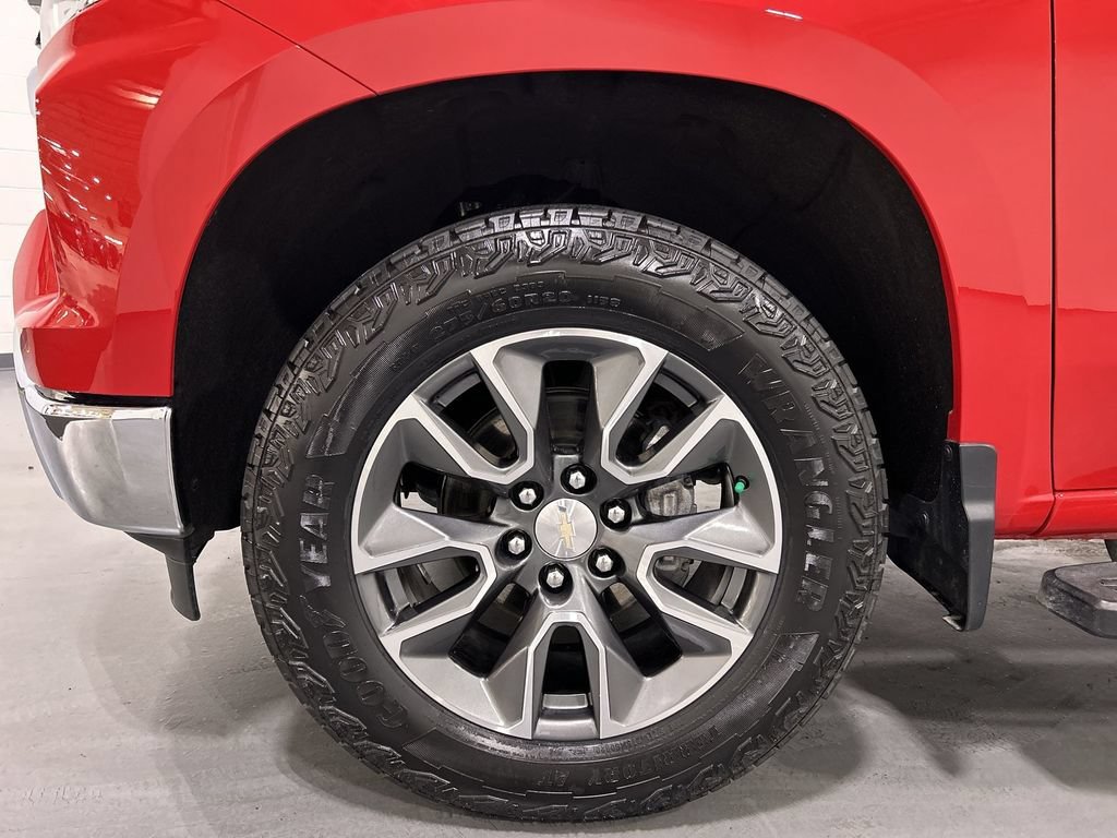 Used 2024 Red Hot Chevrolet LT (2FL) image 18