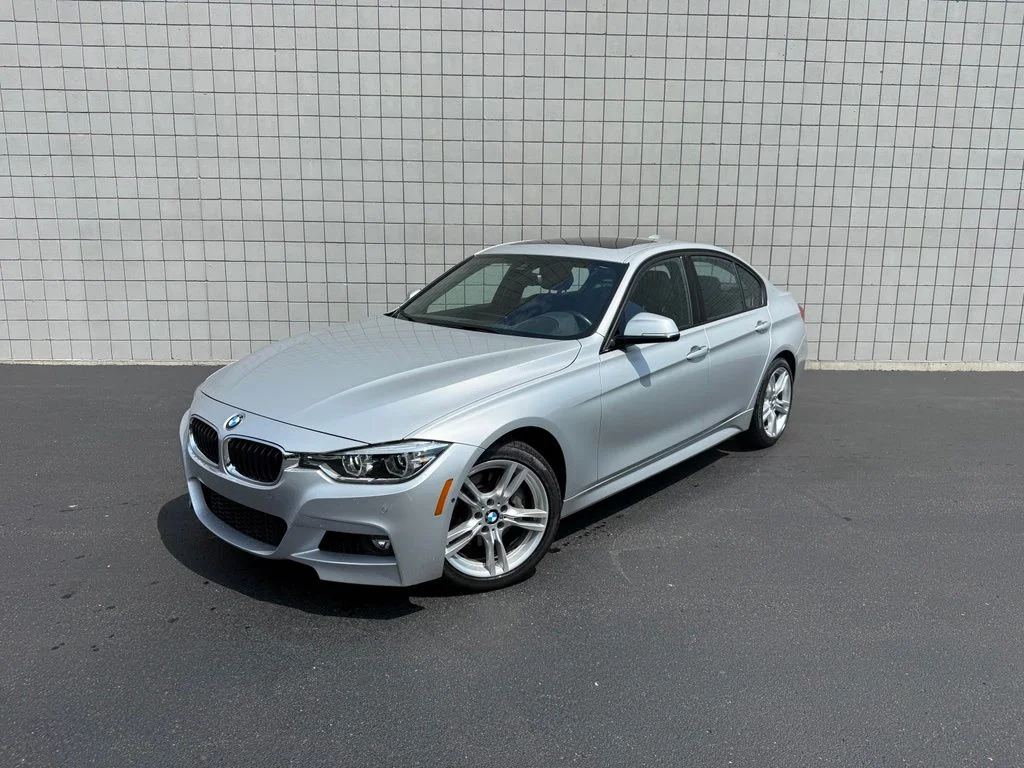 2017 BMW 3 Series 340i xDrive Sedan's photo