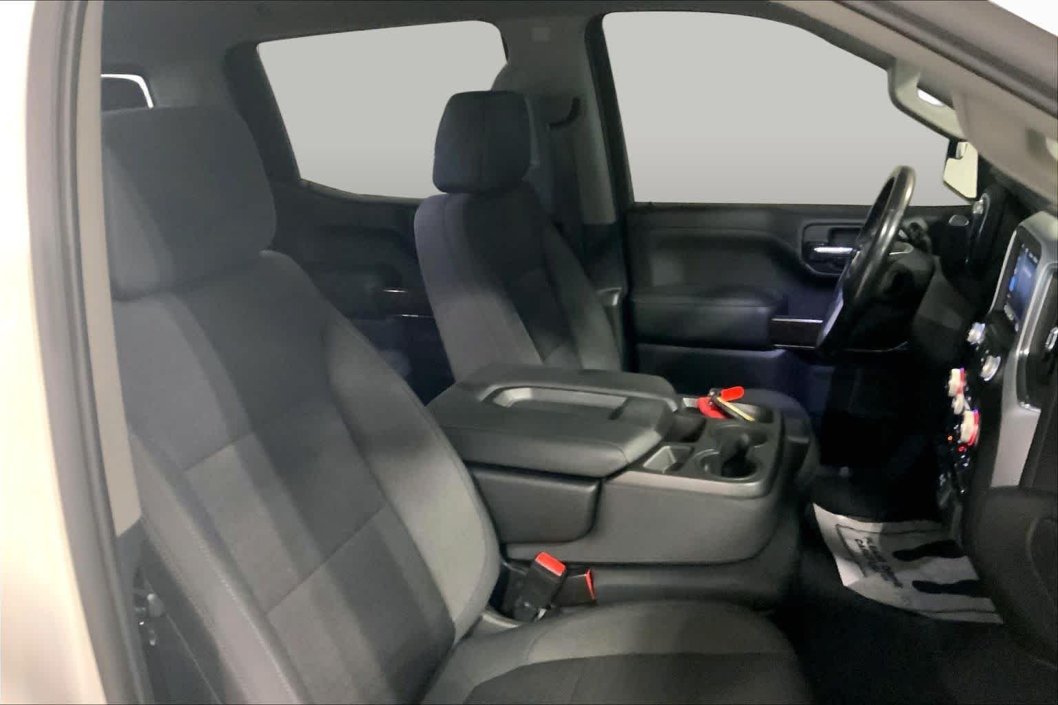 Used 2021 Summit White GMC SLE image 9