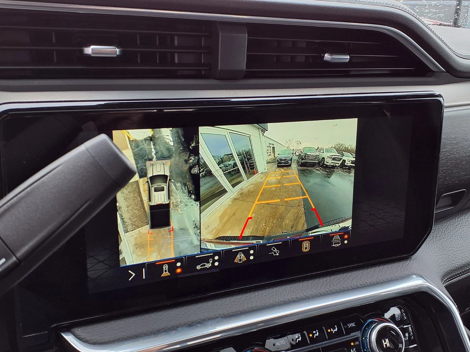 2026 GMC Sierra 2500HD Denali - Photo 18