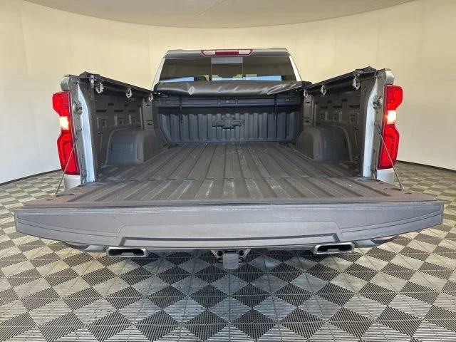 Used 2023  Chevrolet RST image 20
