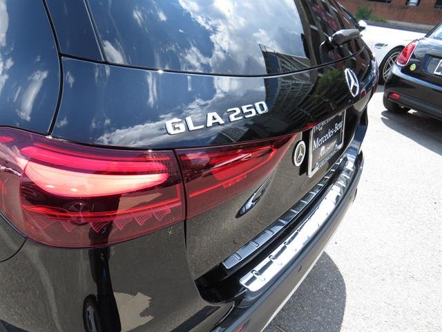 Used 2026 BLK Mercedes-Benz GLA 250 4MATIC® image 27