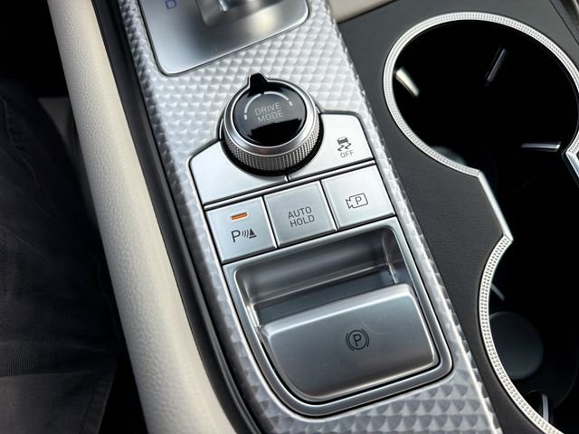 2023 GENESIS G70 Standard - Photo 28