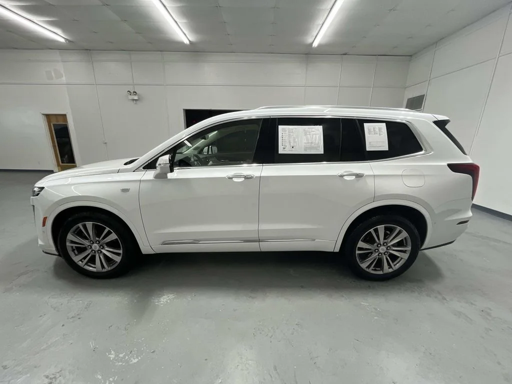 Used 2023 Crystal White Tricoat Cadillac Premium Luxury image 37