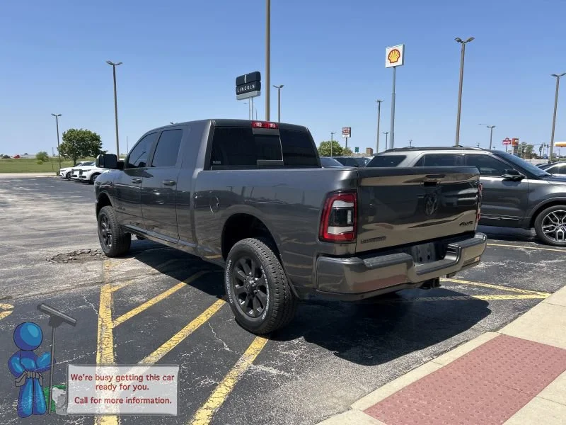Used 2022 Granite Crystal Metallic Clearcoat Ram Big Horn image 3