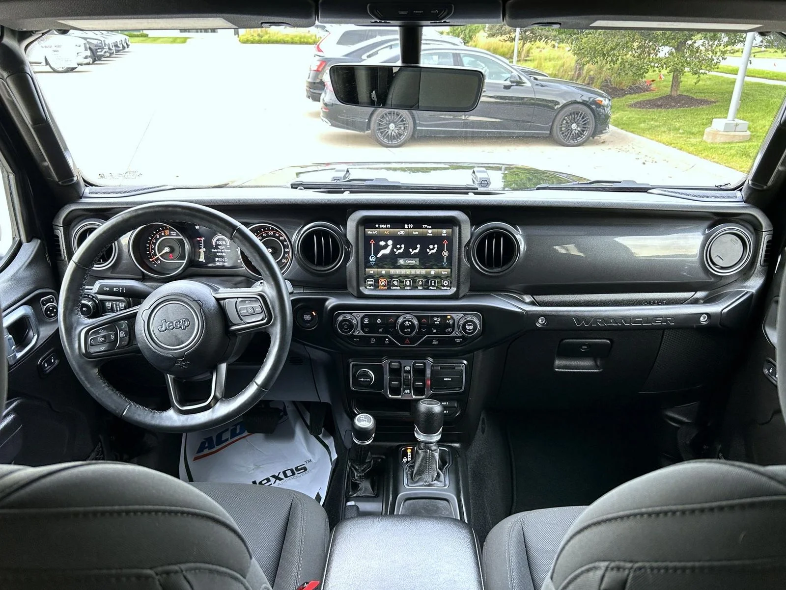 Used 2022 Black Jeep Unlimited Sport Altitude image 12