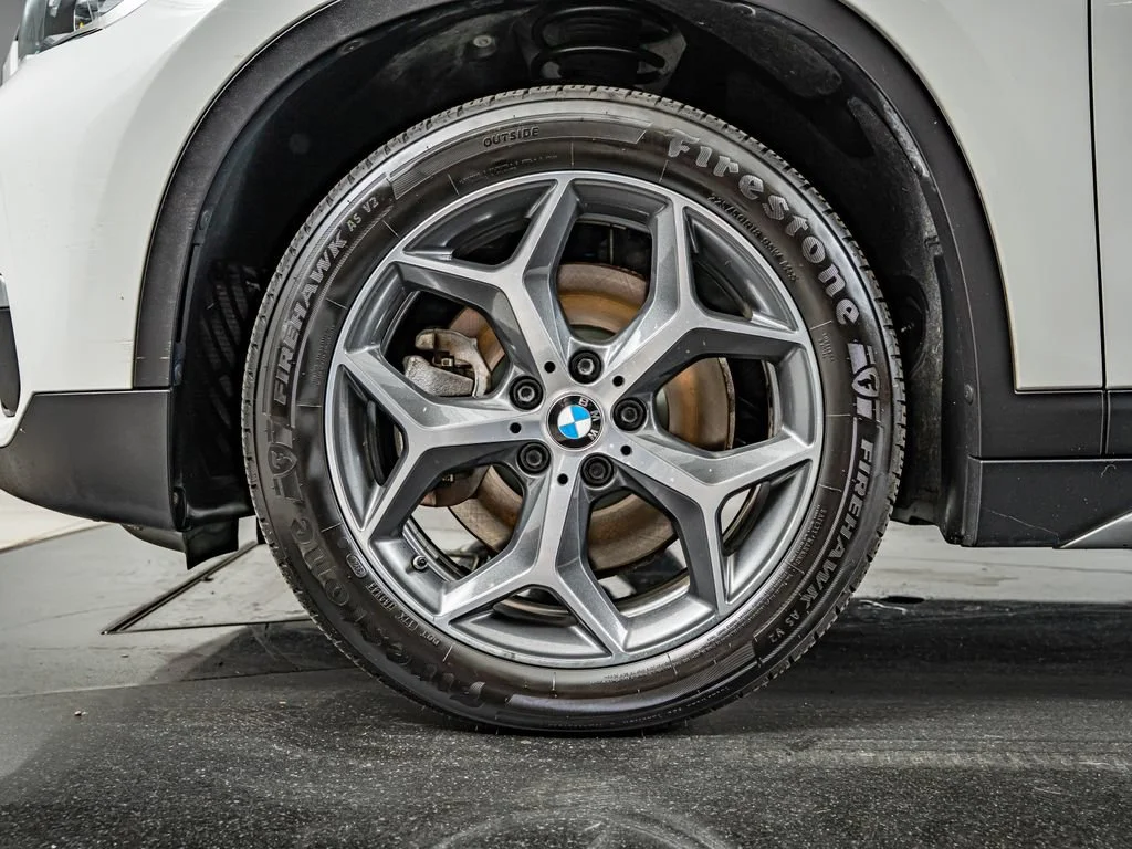 Used 2017 Alpine White BMW xDrive28i image 10